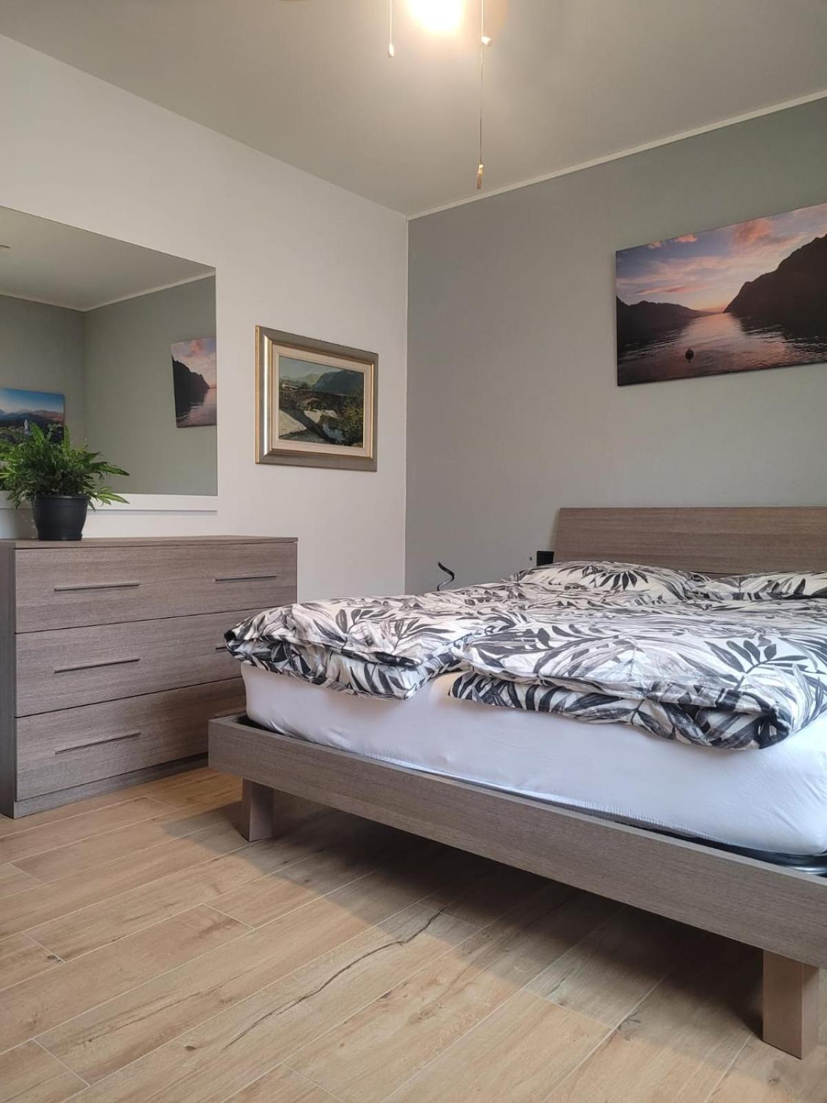 Apartment Sweet Retreat Dro Luaran gambar