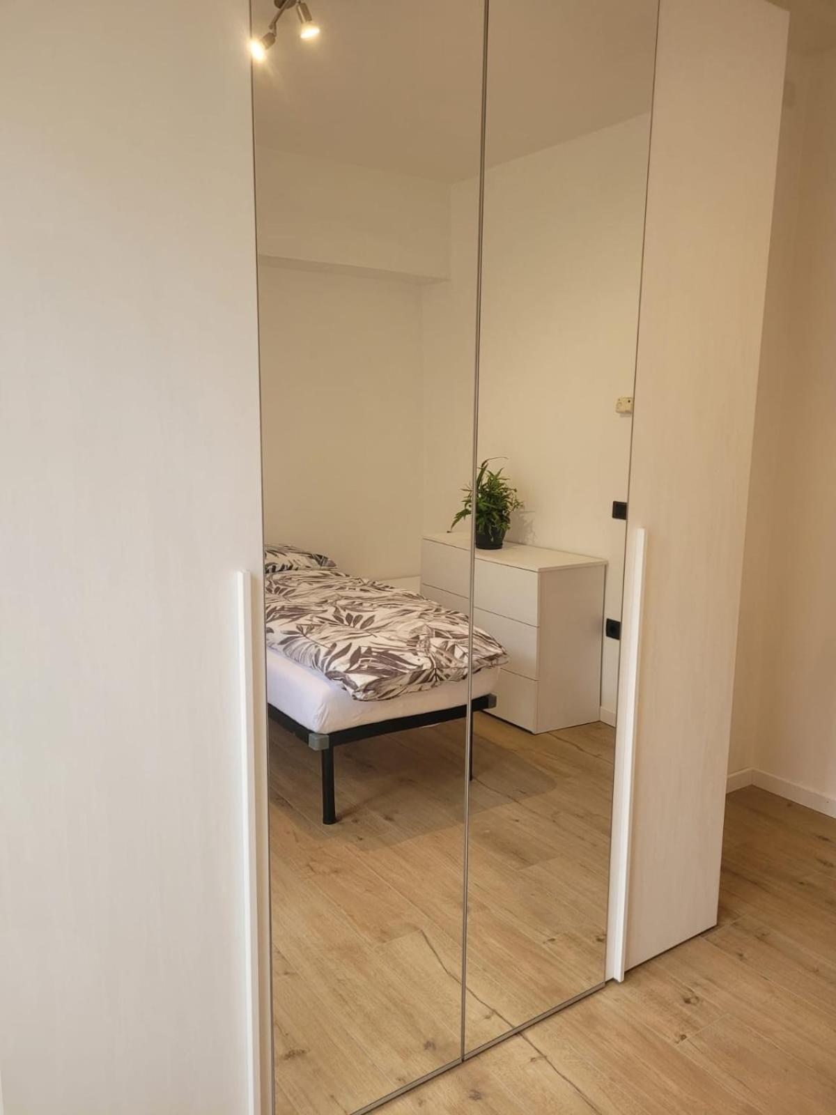 Apartment Sweet Retreat Dro Luaran gambar