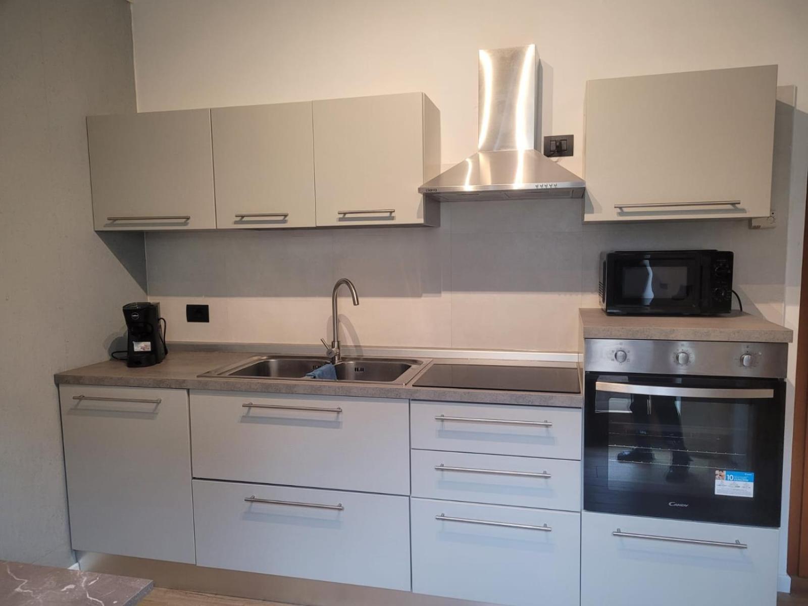 Apartment Sweet Retreat Dro Luaran gambar